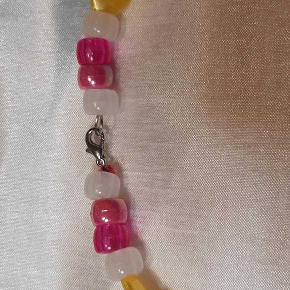 "Angel" Bead Choker - Picture 3 of 4